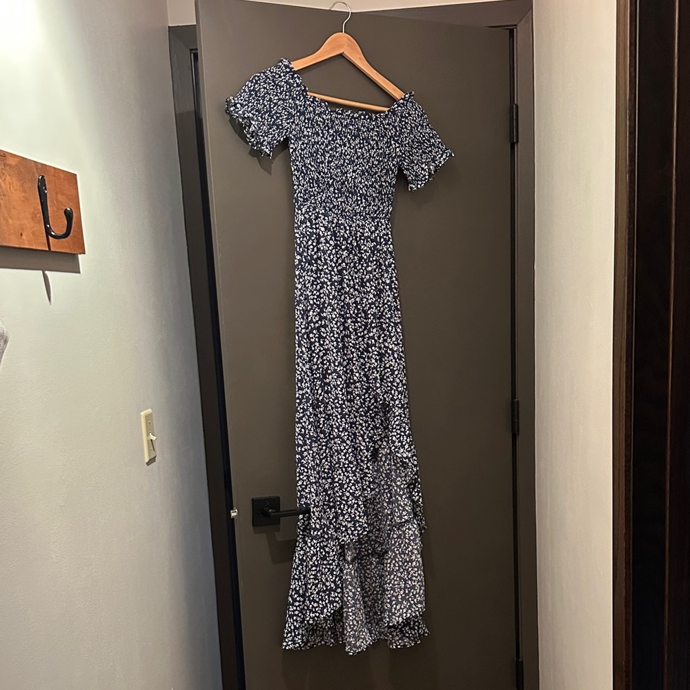 Francesca's Collections Navy Floral Maxi Dress